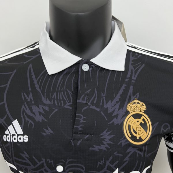 Camiseta Real Madrid Fanático 24/25 - Imagen 4
