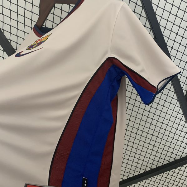 Camiseta F.C Barcelona 98/99 - Imagen 5
