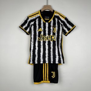 Camiseta y Pantalón corto Juventus 2023/24