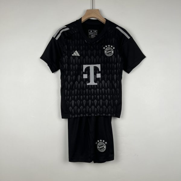 Camiseta y Pantalón corto Bayern de Múnich 2023/24