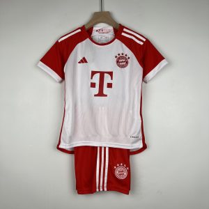 Camiseta y Pantalón corto Bayern de Múnich 2023/24