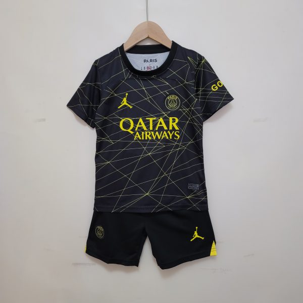 Camiseta y Pantalón corto PSG F.C 2023/24