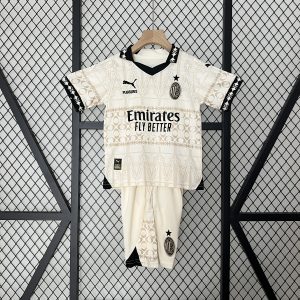 Camiseta y Pantalón corto AC Milán 2023/24