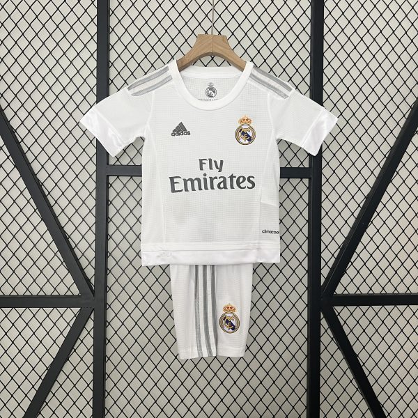 Camiseta y Pantalón corto Real Madrid 2015/16