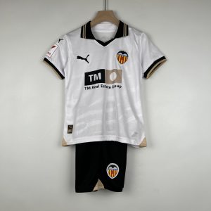 Camiseta y Pantalón corto Valencia F.C 2023/24