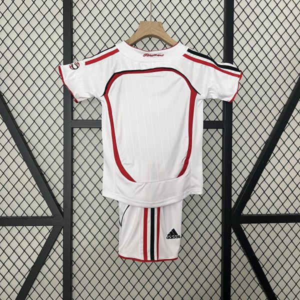 Camiseta y Pantalón corto AC Milán 2006/07 - Imagen 2