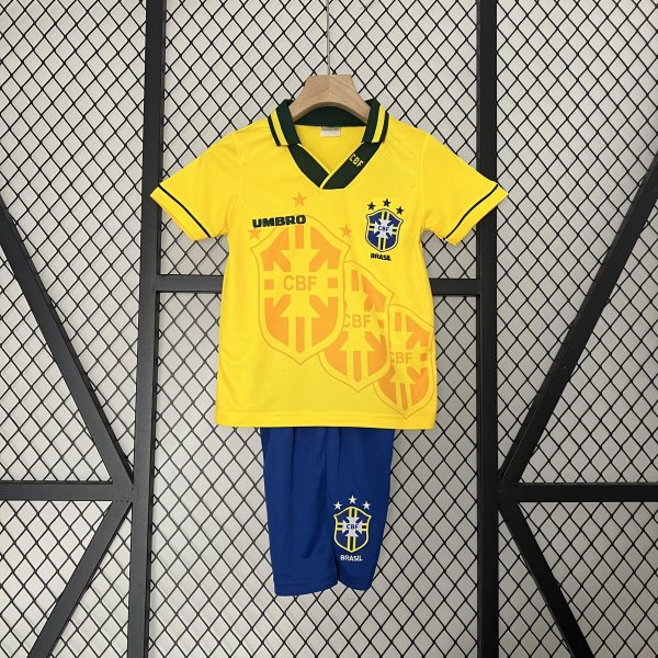 Camiseta y Pantalón corto Brasil 1993/94