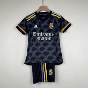 Camiseta y Pantalón corto Real Madrid 2023/24