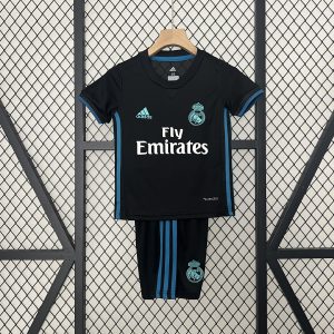 Camiseta y Pantalón corto Real Madrid 2017/18