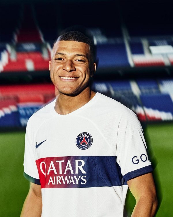 Camiseta Jugador Paris Saint-Germain 2023/24 - Imagen 9