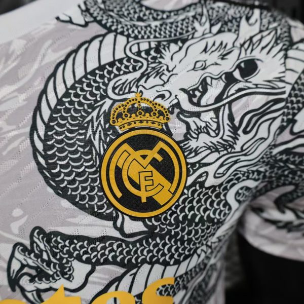Camiseta Real Madrid Jugador 2024/25 - Imagen 3